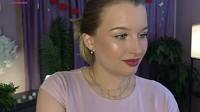 ImiMonroe online show from 19, 2, 2026