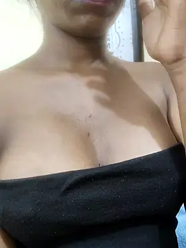 Simran 0011 online show from 18, 3, 2026