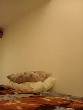 LingerieVirgin online show from 5, 12, 2025