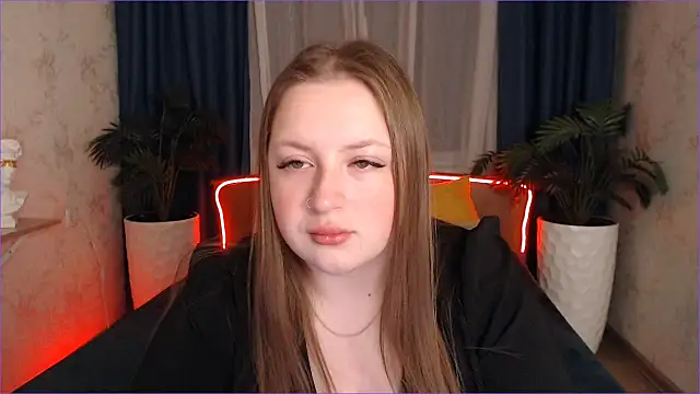 GirlPlayer online show from 4, 12, 2025