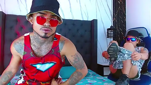 Snapshot of Hot_Latino_x chatting on 23, 11, 2025 Hot Latino x online show from 23, 11, 2025