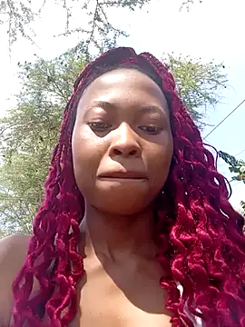 Snapshot of Sweethoneypot25 chatting on 6, 2, 2026 Sweethoneypot25 online show from 6, 2, 2026