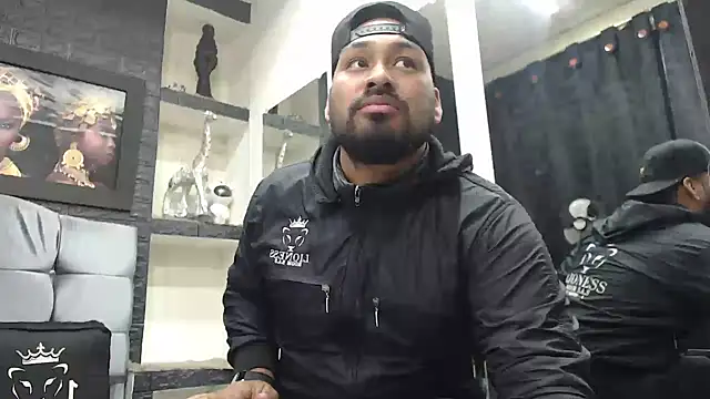 Snapshot of Liam_hairy chatting on 29, 11, 2025 Liam hairy online show from 29, 11, 2025