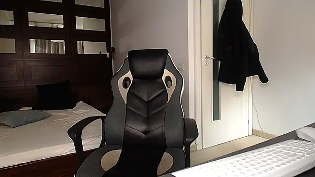 ElijahThorne online show from 20, 2, 2026