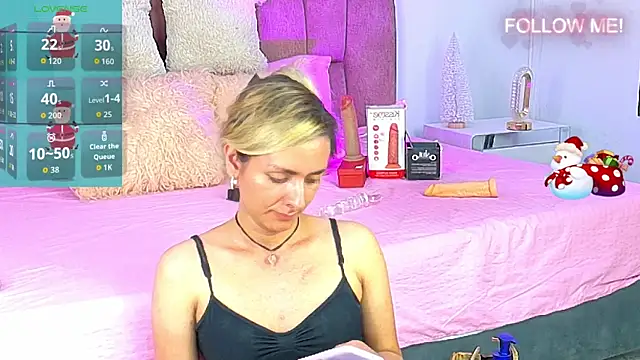 Lunitaa Diva online show from 17, 12, 2025