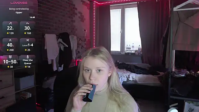 mollydollka online show from 24, 11, 2025