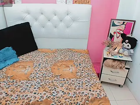 xwetdreamsx online show from 30, 3, 2026