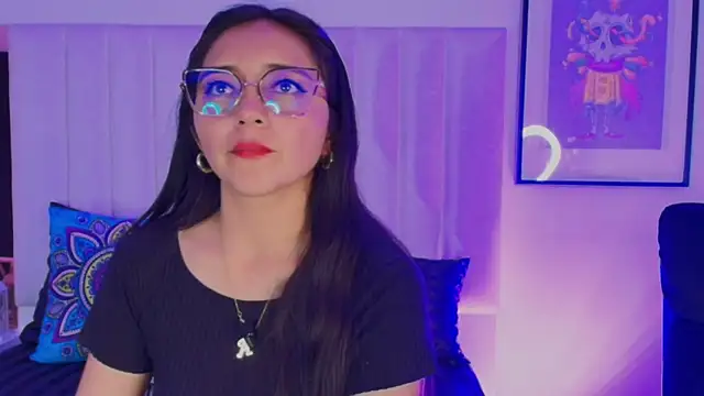 Mara Wolf01 online show from 19, 12, 2025