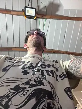 Snapshot of SinlessFreedom7 chatting on 15, 2, 2026 SinlessFreedom7 online show from 15, 2, 2026