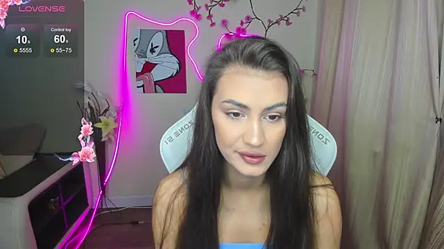 Snapshot of AdeleLuu chatting on 30, 11, 2025 AdeleLuu online show from 30, 11, 2025