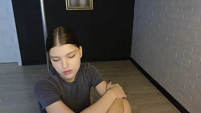 Snapshot of Sierra_Maddison chatting on 25, 11, 2025 Sierra Maddison online show from 25, 11, 2025