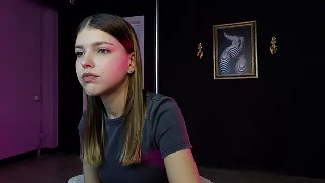 Snapshot of Sierra_Maddison chatting on 29, 11, 2025 Sierra Maddison online show from 29, 11, 2025