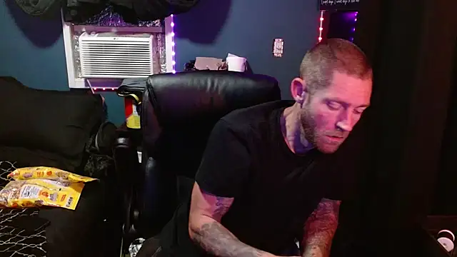 KingCole2390 online show from 24, 2, 2026