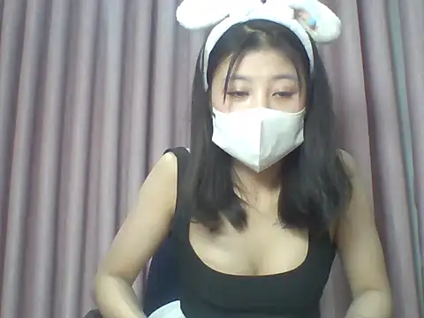 Snapshot of Pinkool21 chatting on 24, 11, 2025 Pinkool21 online show from 24, 11, 2025