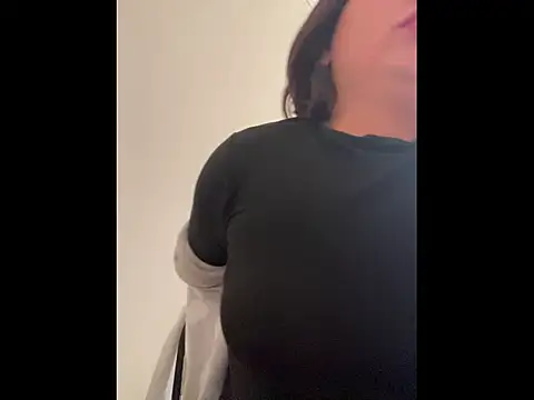     Eva     online show from 22, 11, 2025