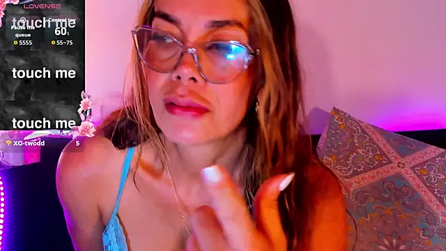 Snapshot of venus_desired260669 chatting on 30, 11, 2025 venus desired260669 online show from 30, 11, 2025