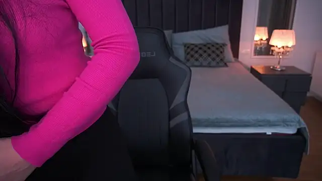 Snapshot of BlackSilkQueen chatting on 5, 12, 2025 BlackSilkQueen online show from 5, 12, 2025