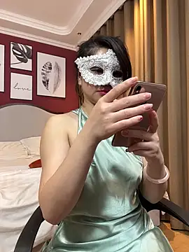 Queen-of-Love online show from 19, 12, 2025