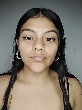 Snapshot of NIKIBUNNY chatting on 23, 2, 2026 NIKIBUNNY online show from 23, 2, 2026