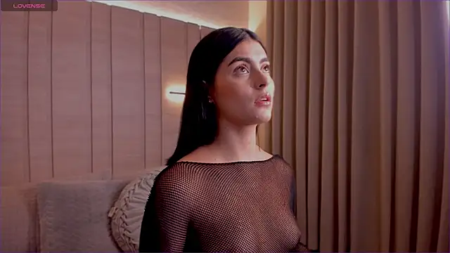 SarhaVega online show from 24, 11, 2025