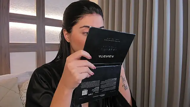 SarhaVega online show from 28, 2, 2026