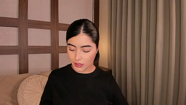 SarhaVega online show from 7, 3, 2026