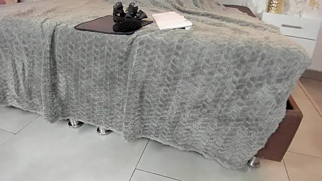 Mysterius Woman online show from 12, 2, 2026