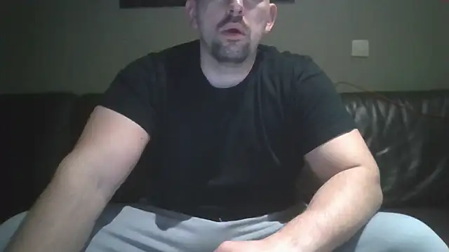 DeeLouLou online show from 30, 11, 2025