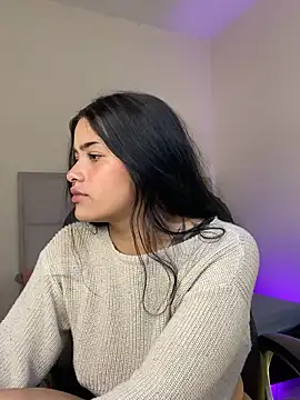 venus evans  online show from 20, 12, 2025