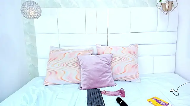 thalia nichols online show from 13, 3, 2026