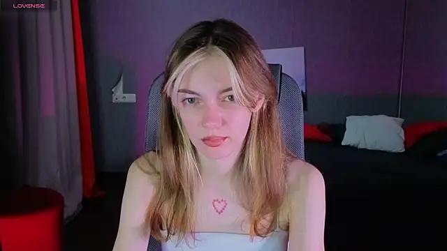 MILLIE MUR online show from 11, 1, 2026