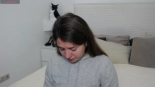 Leona Rae online show from 29, 11, 2025