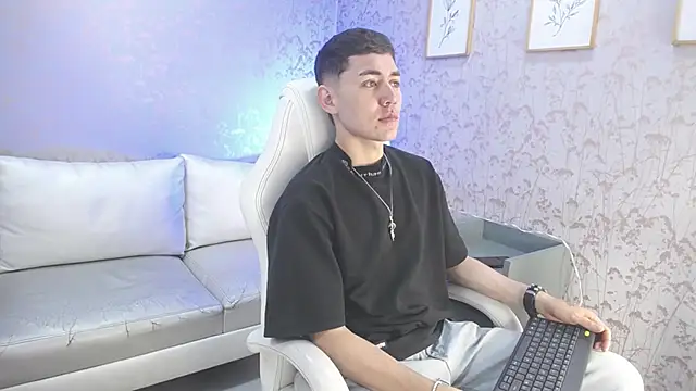 LoganFoster  online show from 5, 1, 2026