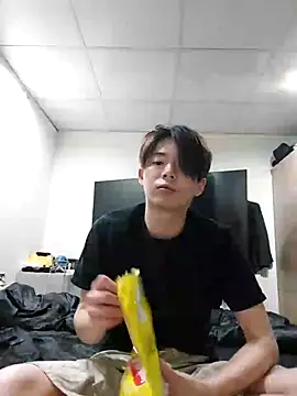 Snapshot of twtung_tung chatting on 27, 11, 2025 twtung tung online show from 27, 11, 2025