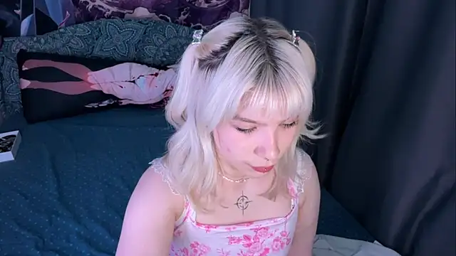 LolaDollyMur online show from 15, 12, 2025