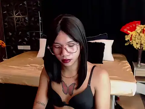 TransGoddessSofia online show from 14, 1, 2026