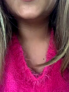 Snapshot of hotladki5 chatting on 19, 12, 2025 hotladki5 online show from 19, 12, 2025