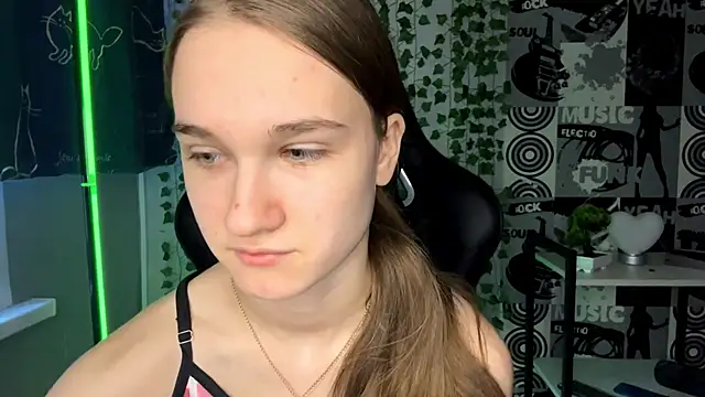 helgicuteness online show from 14, 2, 2026