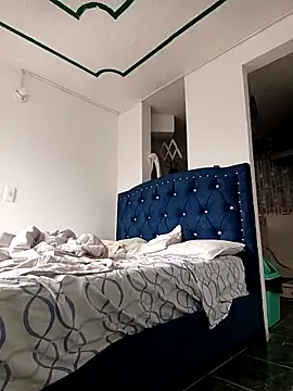 man black hot24 online show from 6, 4, 2026