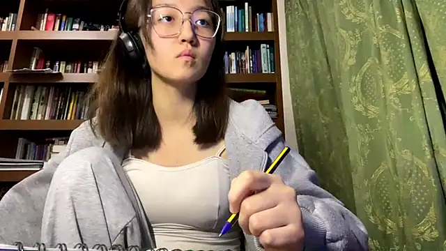 LinaClous online show from 16, 12, 2025