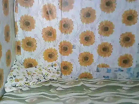 Smilinglovely online show from 4, 4, 2026