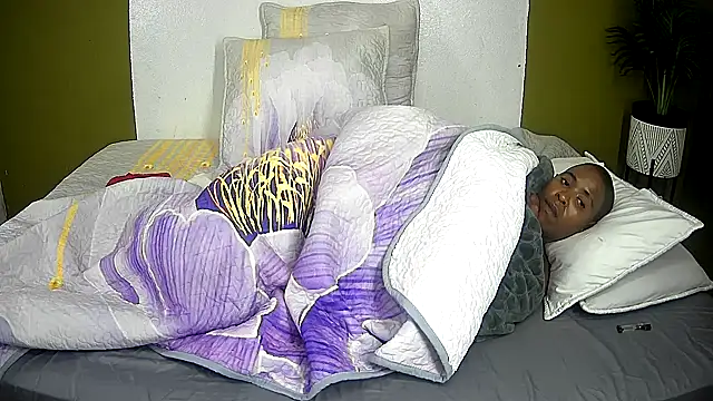 Snapshot of SexyCurves9 chatting on 11, 6, 2026 SexyCurves9 online show from 11, 6, 2026