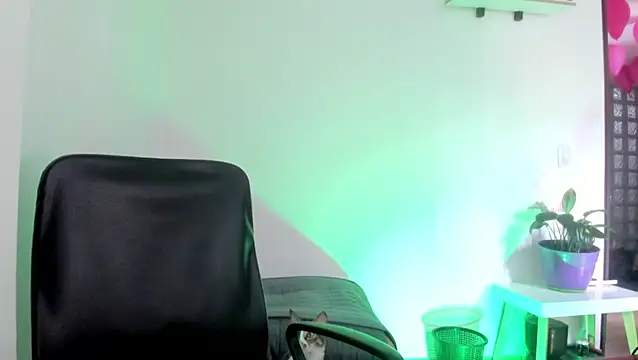 MaddieHunter online show from 2, 2, 2026