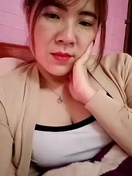 Snapshot of Lily-ross22 chatting on 9, 3, 2026 Lily-ross22 online show from 9, 3, 2026