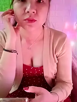 Snapshot of Lily-ross22 chatting on 15, 3, 2026 Lily-ross22 online show from 15, 3, 2026