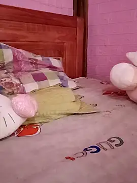 Snapshot of Lily-ross22 chatting on 7, 4, 2026 Lily-ross22 online show from 7, 4, 2026