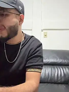 Snapshot of tratosucio chatting on 8, 2, 2026 tratosucio online show from 8, 2, 2026