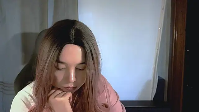 Alex Pink7 online show from 2, 12, 2025