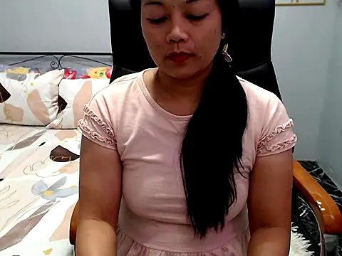 AsianB00bGoddess online show from 12, 5, 2026