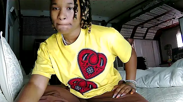 Snapshot of JuicyEbonyGoddess chatting on 21, 4, 2026 JuicyEbonyGoddess online show from 21, 4, 2026